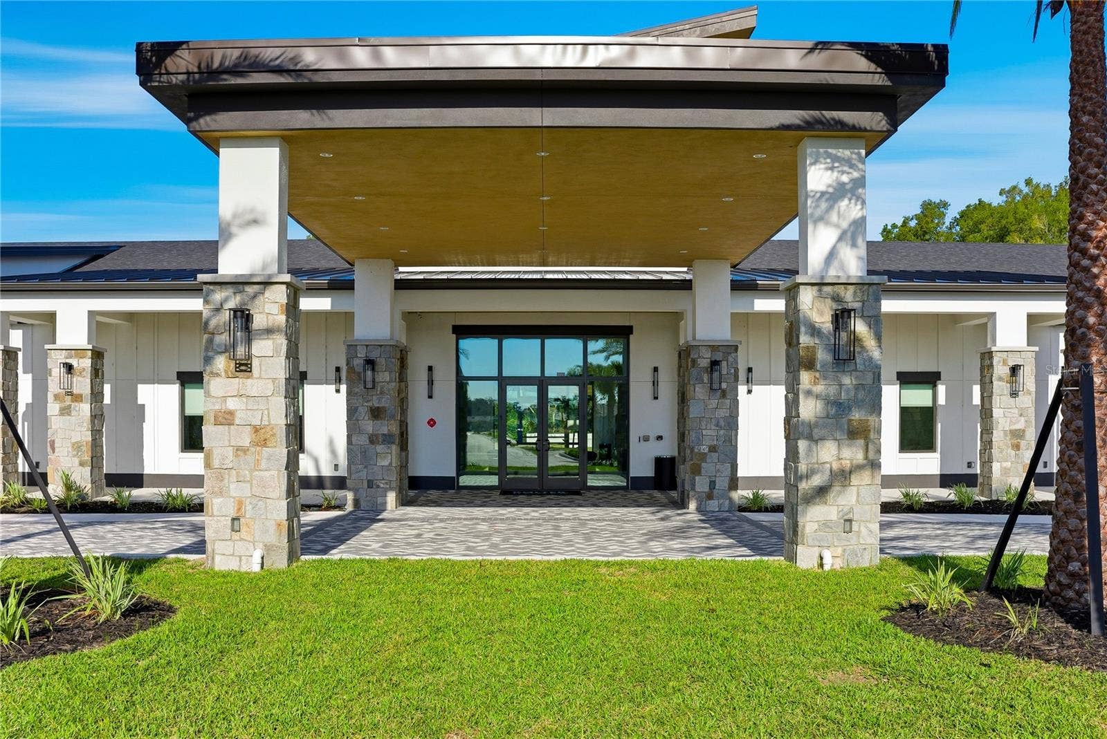 1242 CRESSWIND BOULEVARD, DeLand, FL 32724