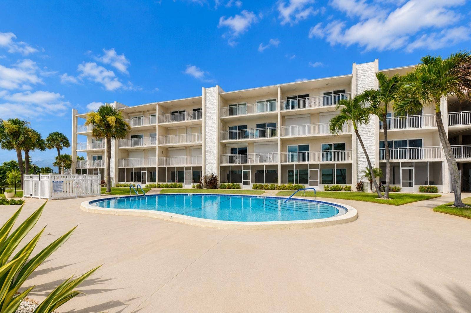 200 1ST AVENUE, #207, St Pete Beach, FL 33706 200 1ST AVENUE, #207, St Pete Beach, FL 33706