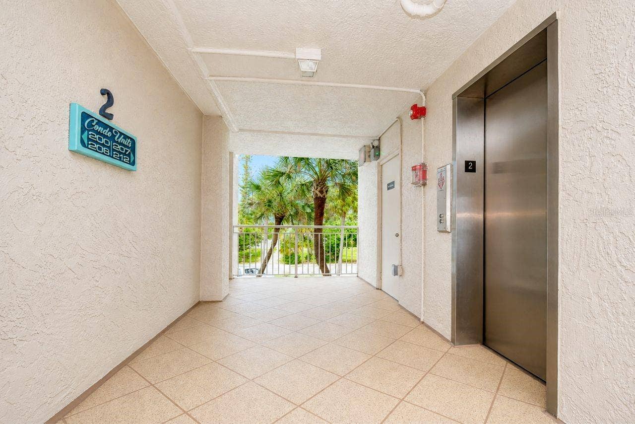 200 1ST AVENUE, #207, St Pete Beach, FL 33706 200 1ST AVENUE, #207, St Pete Beach, FL 33706