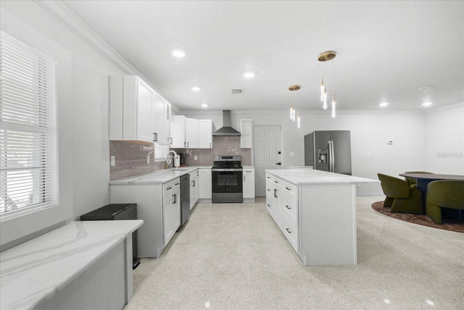 10001 S YACHT CLUB DRIVE, Treasure Island, FL 33706 10001 S YACHT CLUB DRIVE, Treasure Island, FL 33706