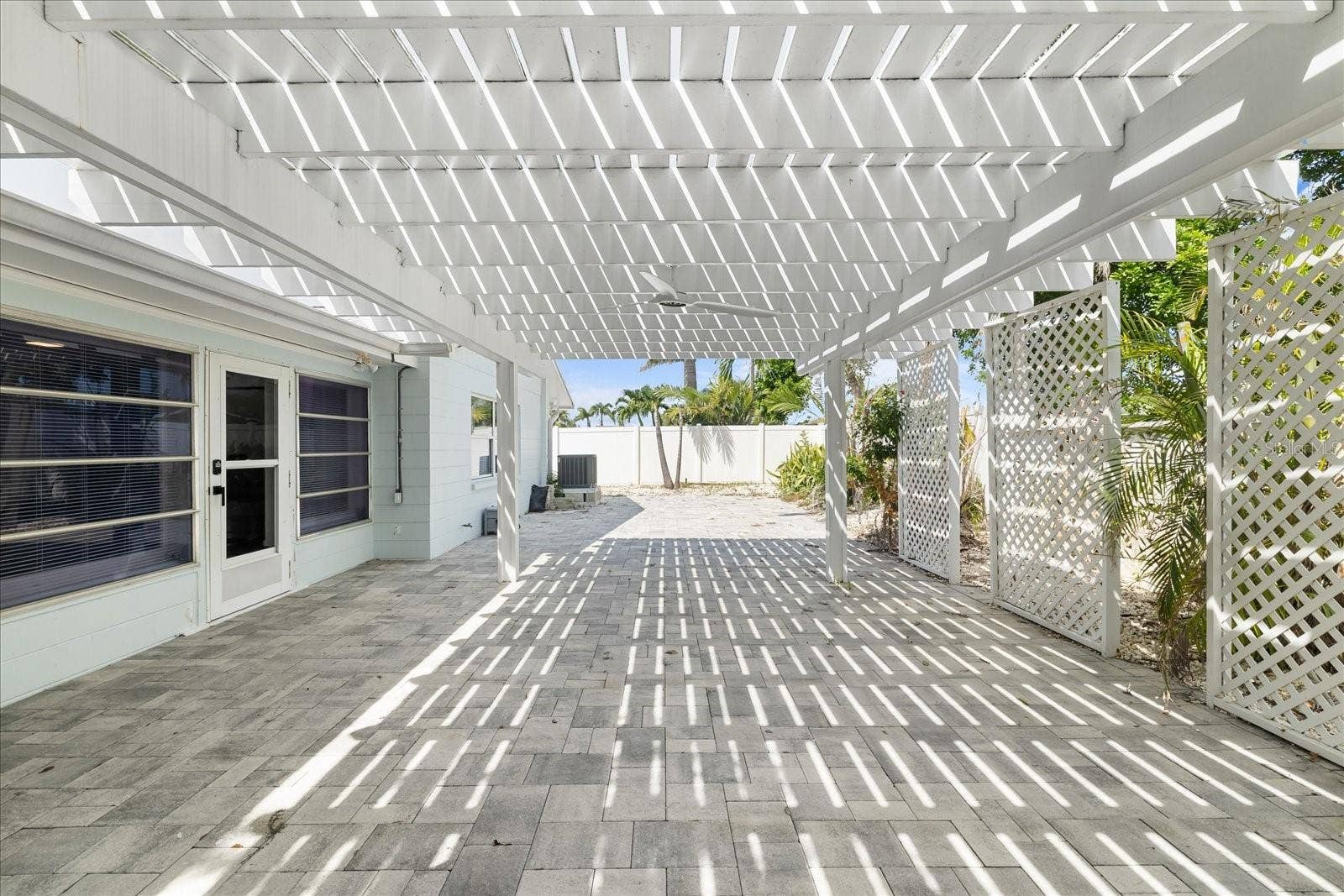 10001 S YACHT CLUB DRIVE, Treasure Island, FL 33706 10001 S YACHT CLUB DRIVE, Treasure Island, FL 33706