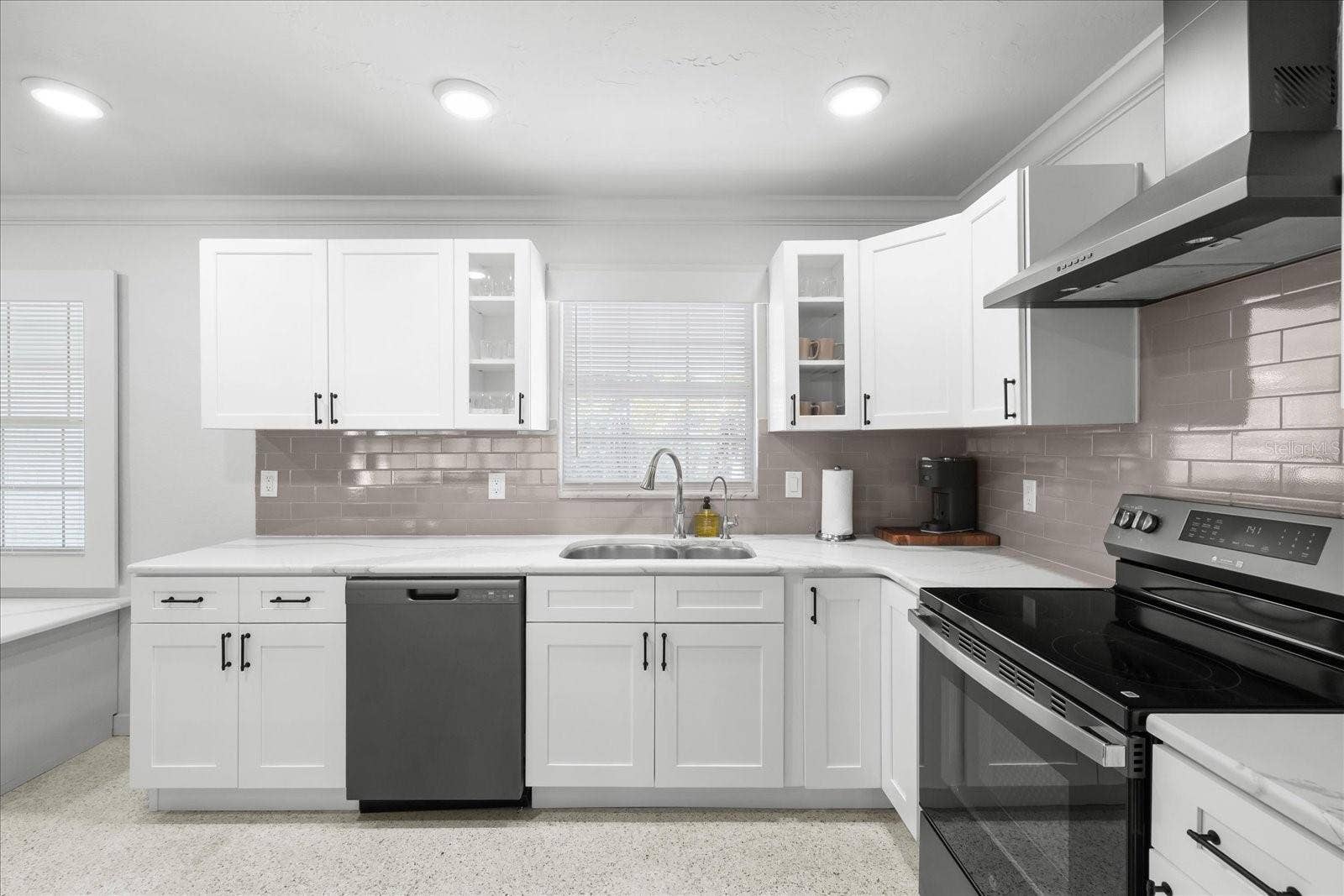 10001 S YACHT CLUB DRIVE, Treasure Island, FL 33706 10001 S YACHT CLUB DRIVE, Treasure Island, FL 33706