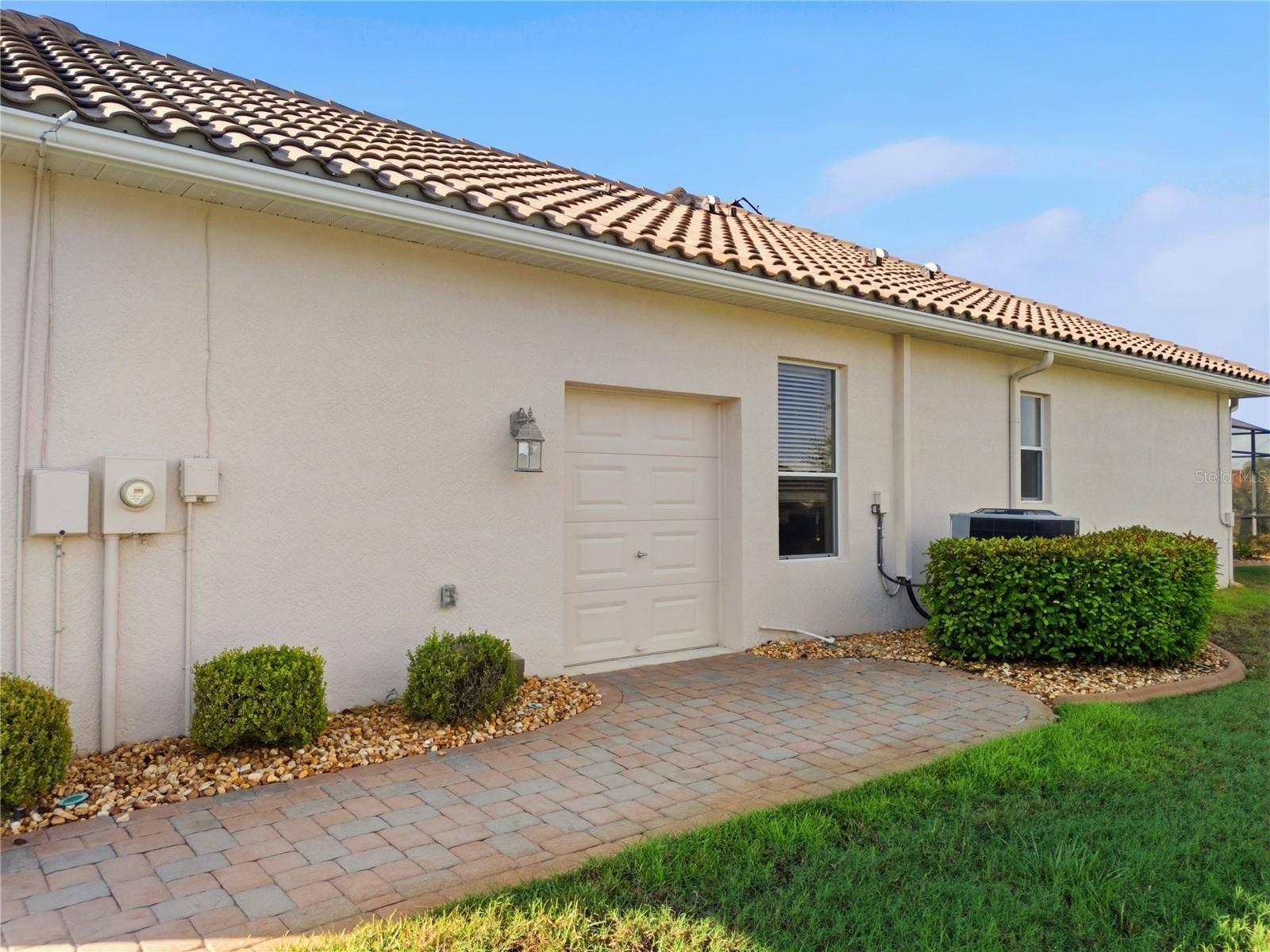 9271 WESTSHORE DRIVE, Weeki Wachee, FL 34613 Golf cart separate door garage
