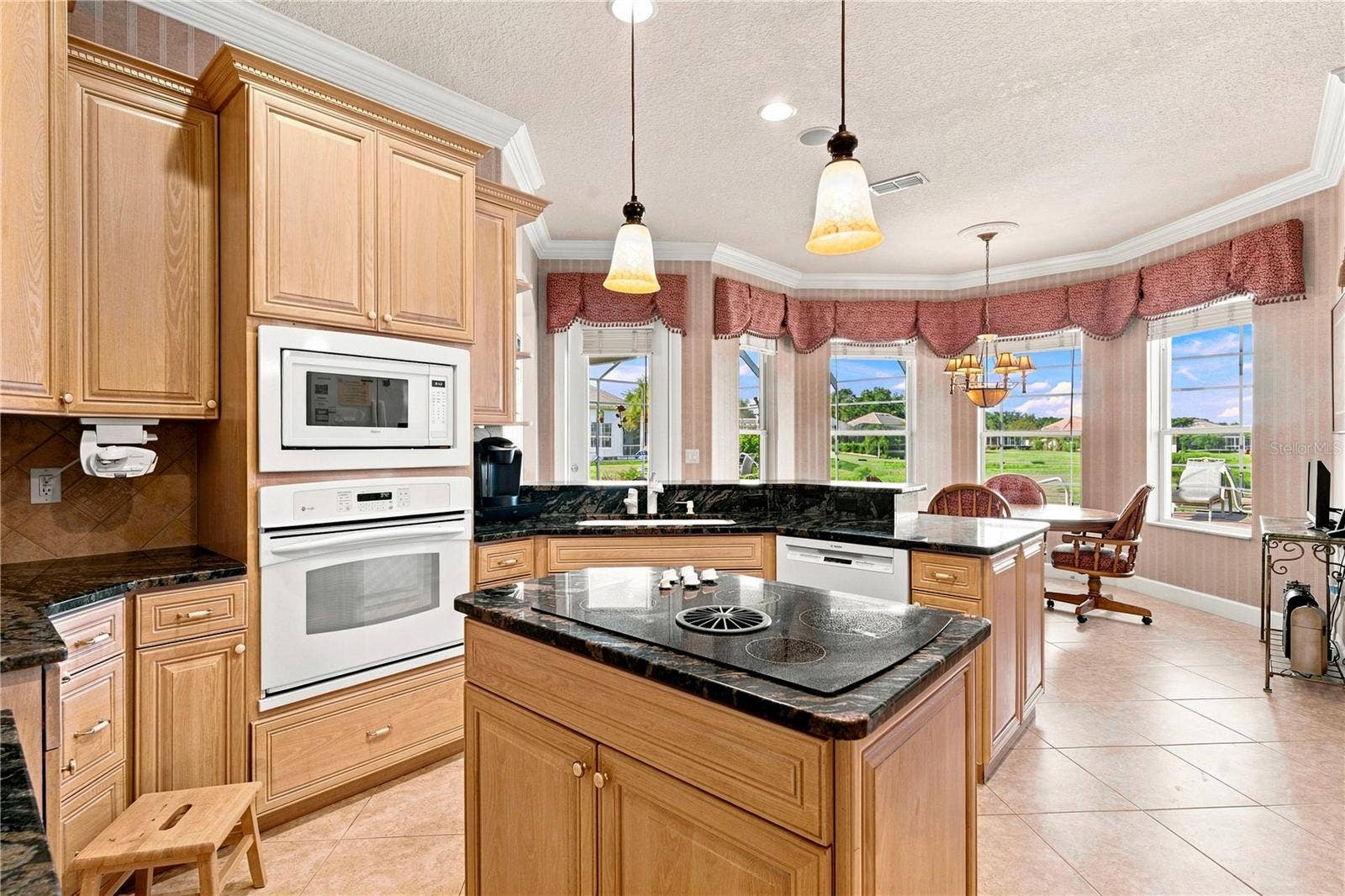 9271 WESTSHORE DRIVE, Weeki Wachee, FL 34613 9271 WESTSHORE DRIVE, Weeki Wachee, FL 34613