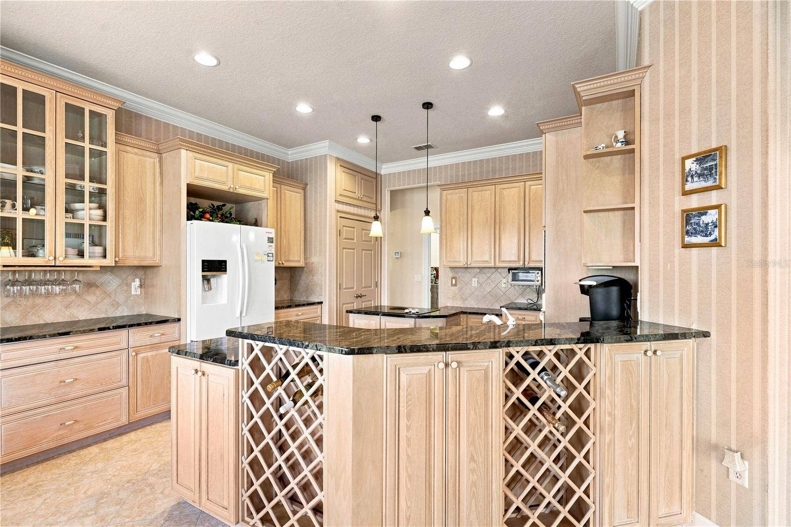 9271 WESTSHORE DRIVE, Weeki Wachee, FL 34613 Kitchen