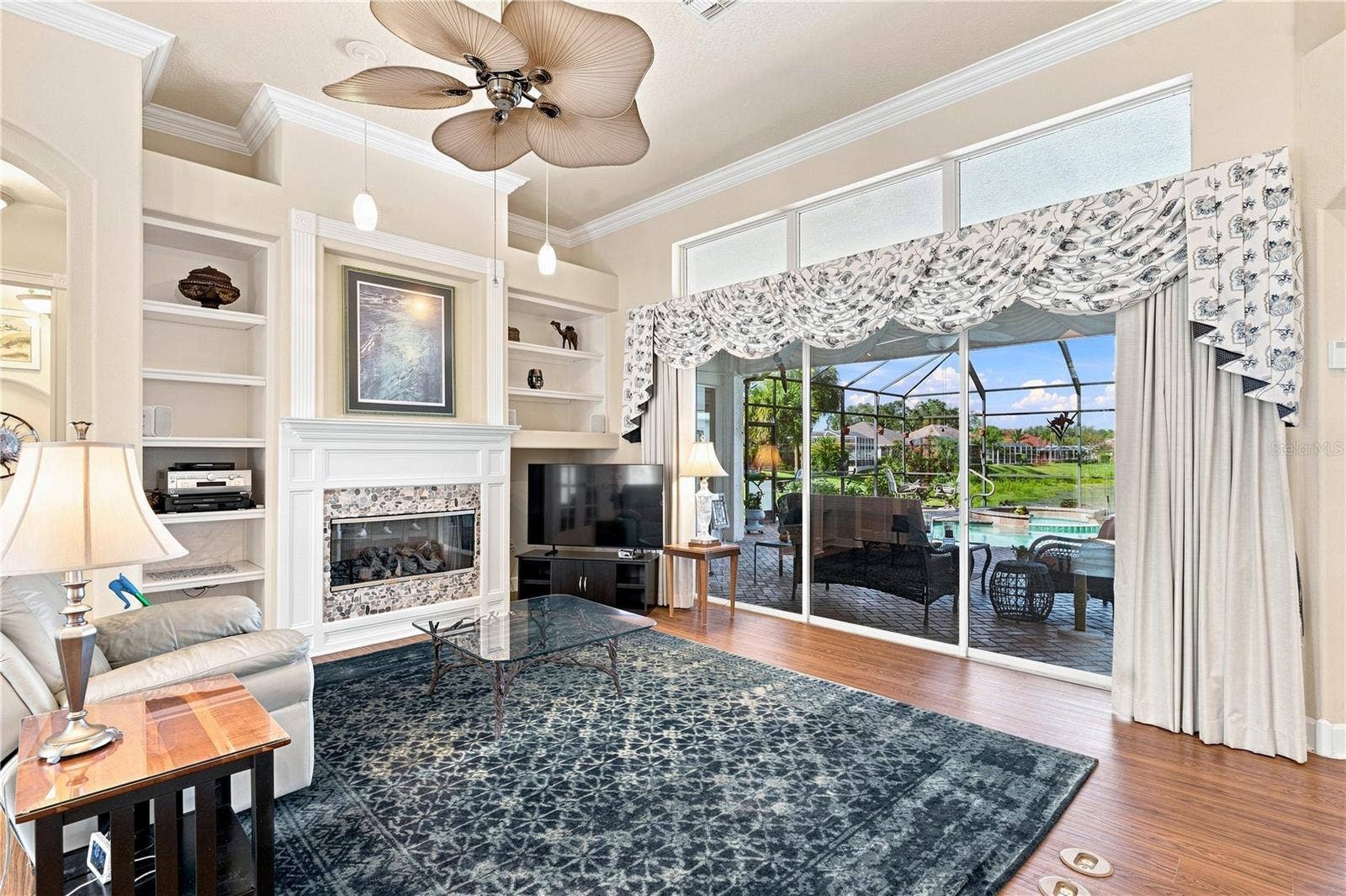 9271 WESTSHORE DRIVE, Weeki Wachee, FL 34613 Livingroom 12-foot celling pocket glass doors