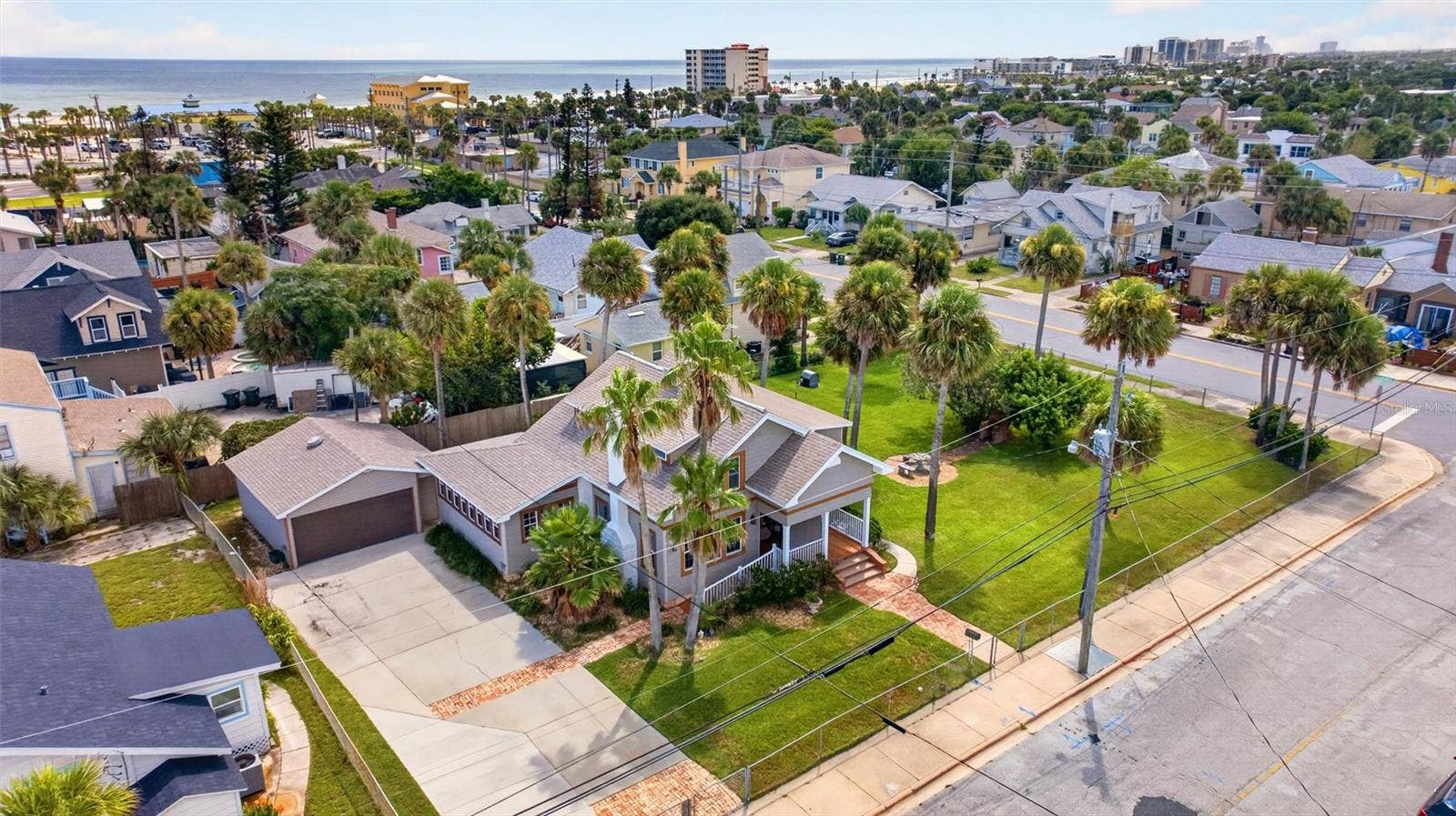 409 S GRANDVIEW AVENUE, Daytona Beach, FL 32118 409 S GRANDVIEW AVENUE, Daytona Beach, FL 32118