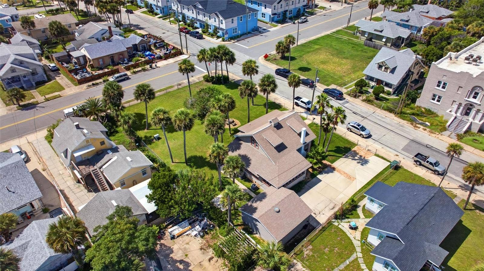 409 S GRANDVIEW AVENUE, Daytona Beach, FL 32118 409 S GRANDVIEW AVENUE, Daytona Beach, FL 32118