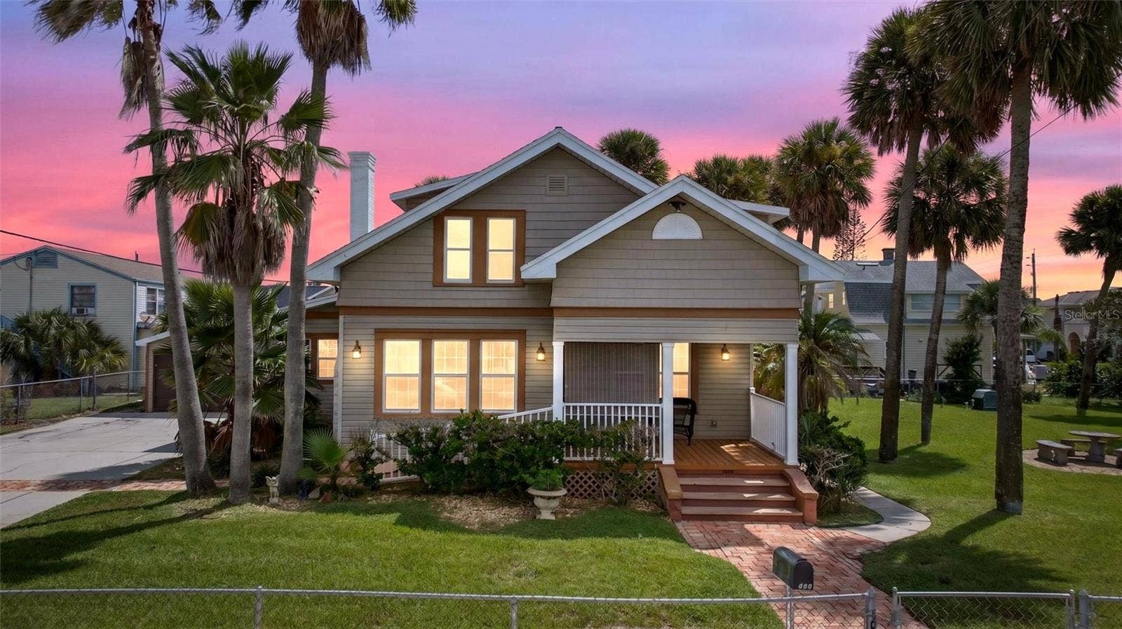 409 S GRANDVIEW AVENUE, Daytona Beach, FL 32118 409 S GRANDVIEW AVENUE, Daytona Beach, FL 32118