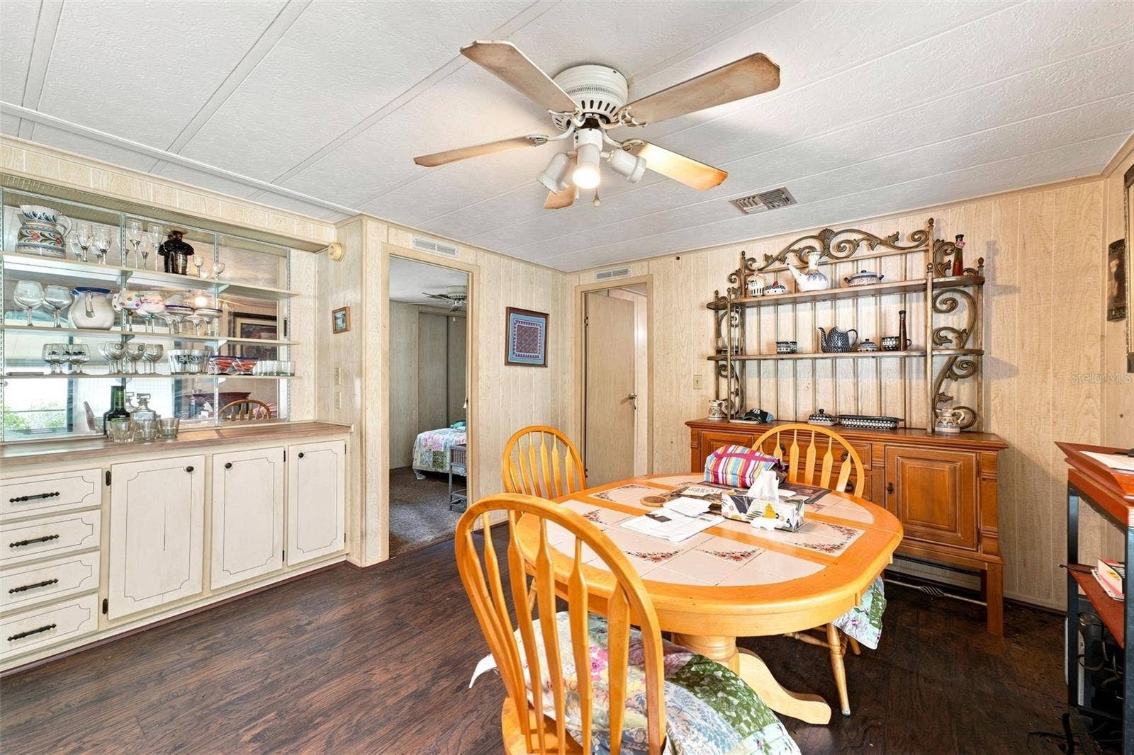8150 MODENA AVENUE, Brooksville, FL 34613 Dining