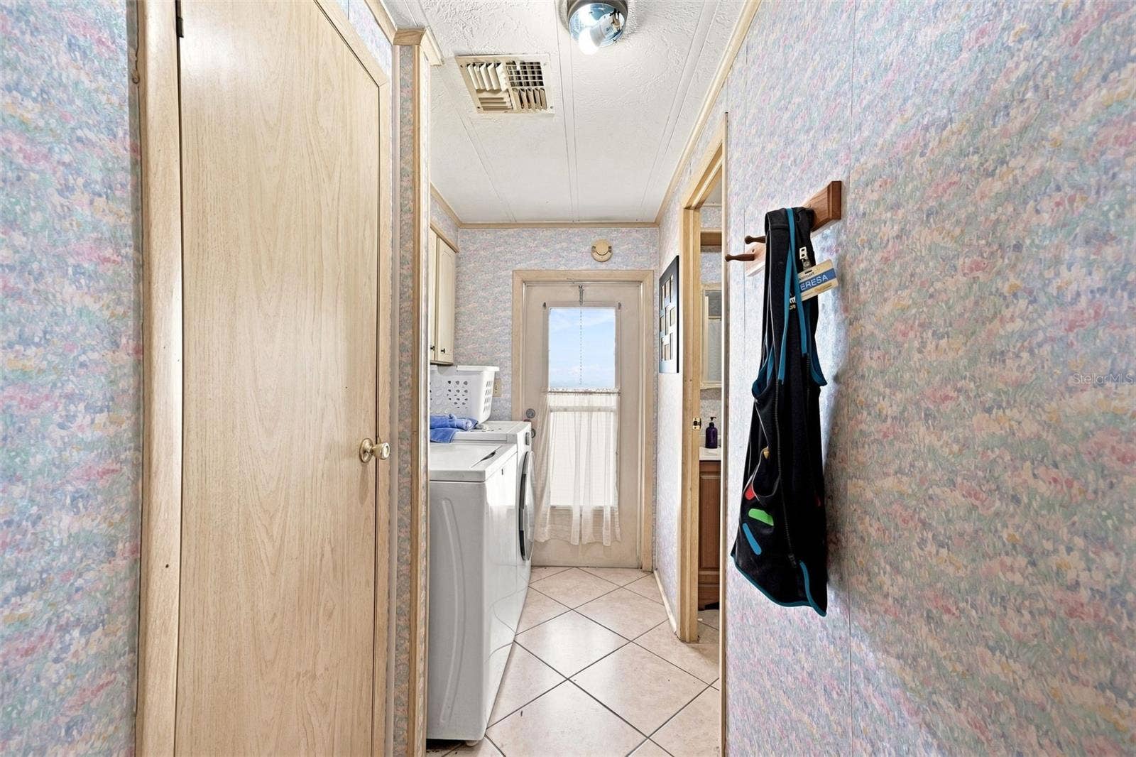 8150 MODENA AVENUE, Brooksville, FL 34613 Laundry Room