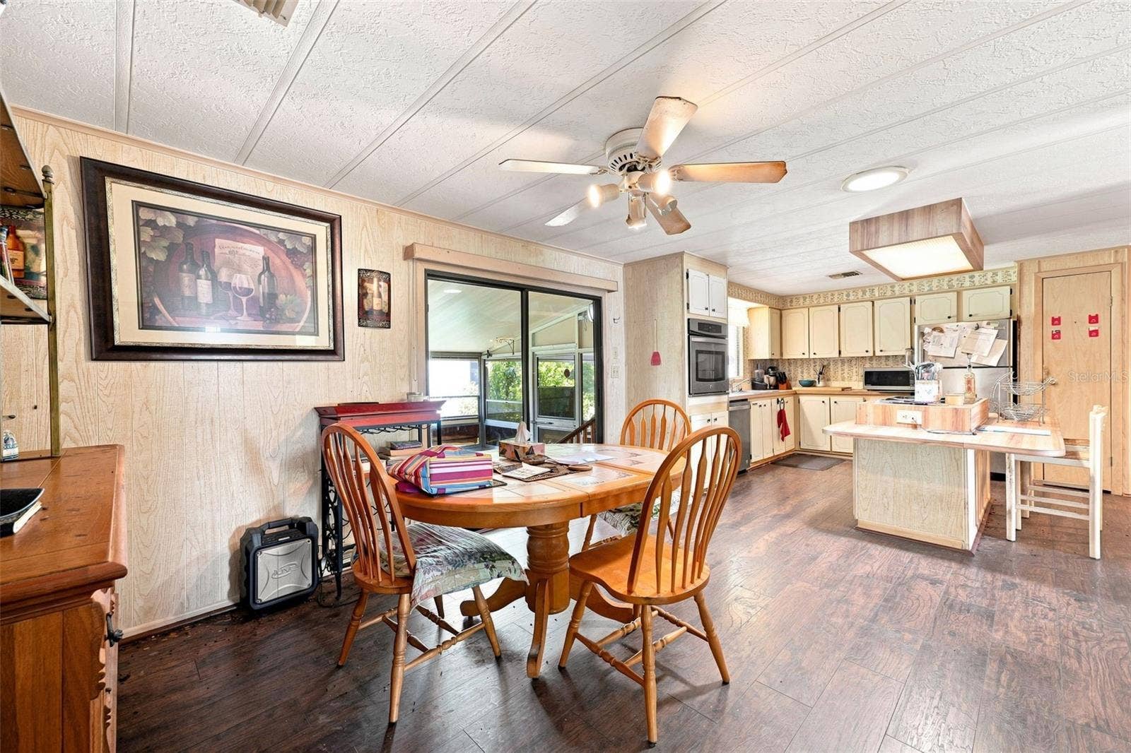 8150 MODENA AVENUE, Brooksville, FL 34613 Dining/Kitchen