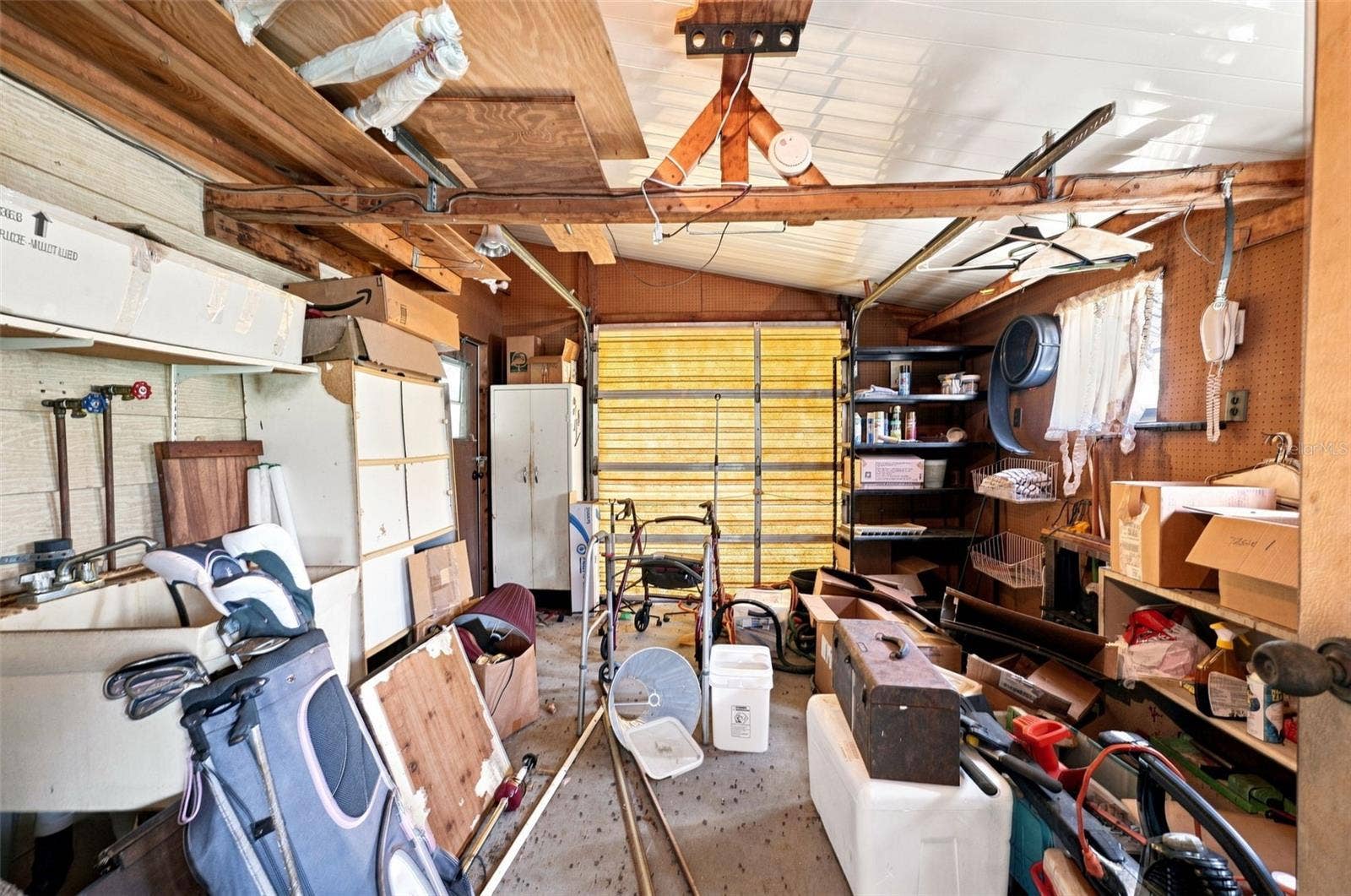 8150 MODENA AVENUE, Brooksville, FL 34613 Storage