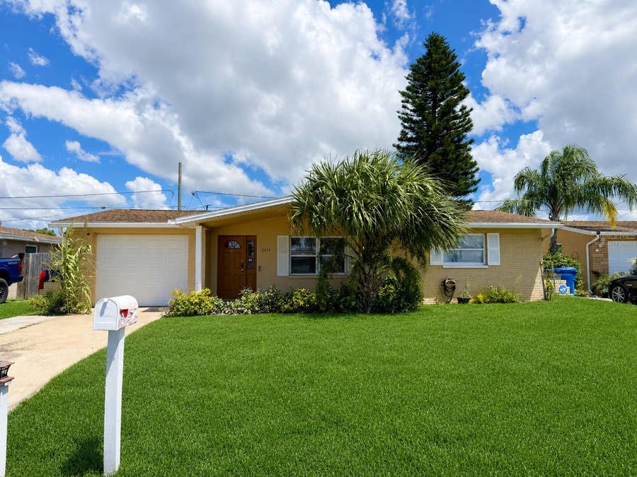 Property photo for 2414 TAHITIAN DRIVE, Holiday, FL