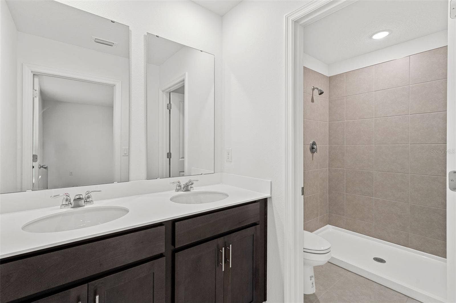 705 FLORIDA ELM COURT, Deland, FL 32720 705 FLORIDA ELM COURT, Deland, FL 32720