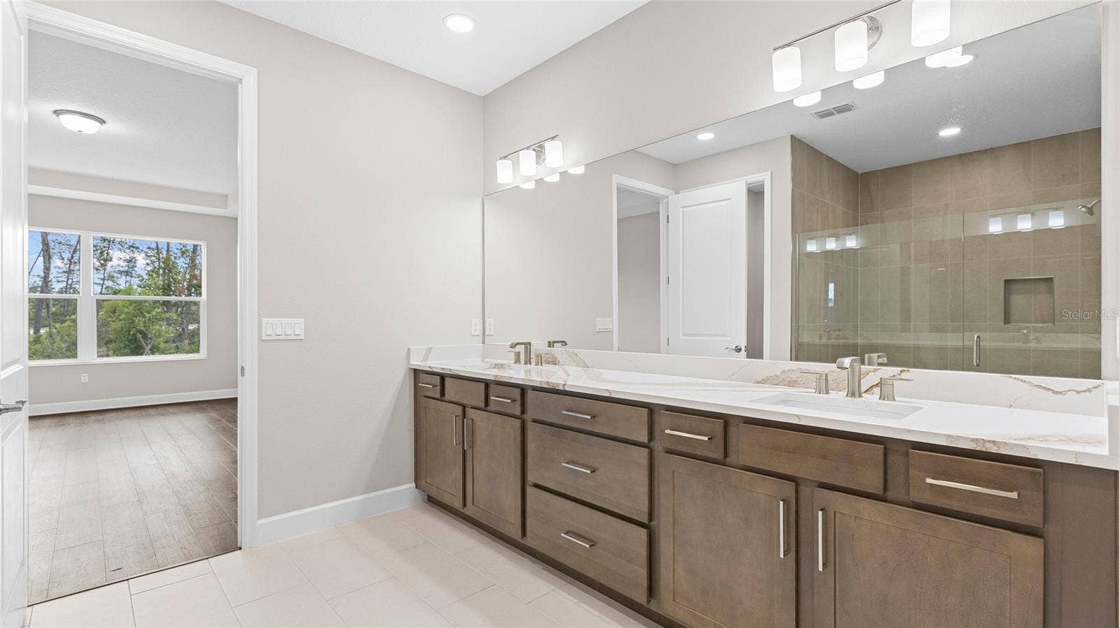 1293 TWIN FARMS COURT, Deland, FL 32724 Owner's Bath