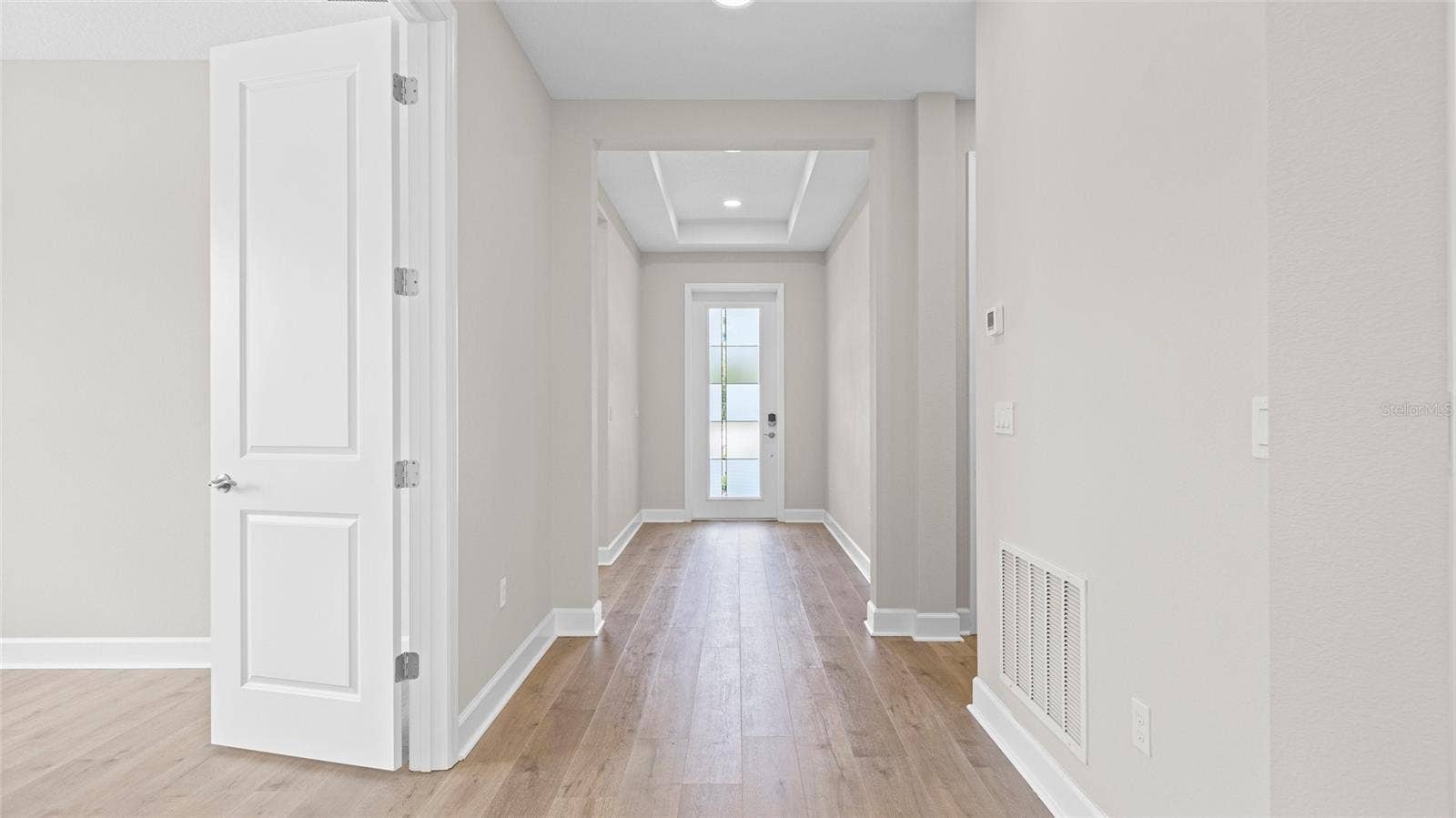 1293 TWIN FARMS COURT, Deland, FL 32724 Foyer