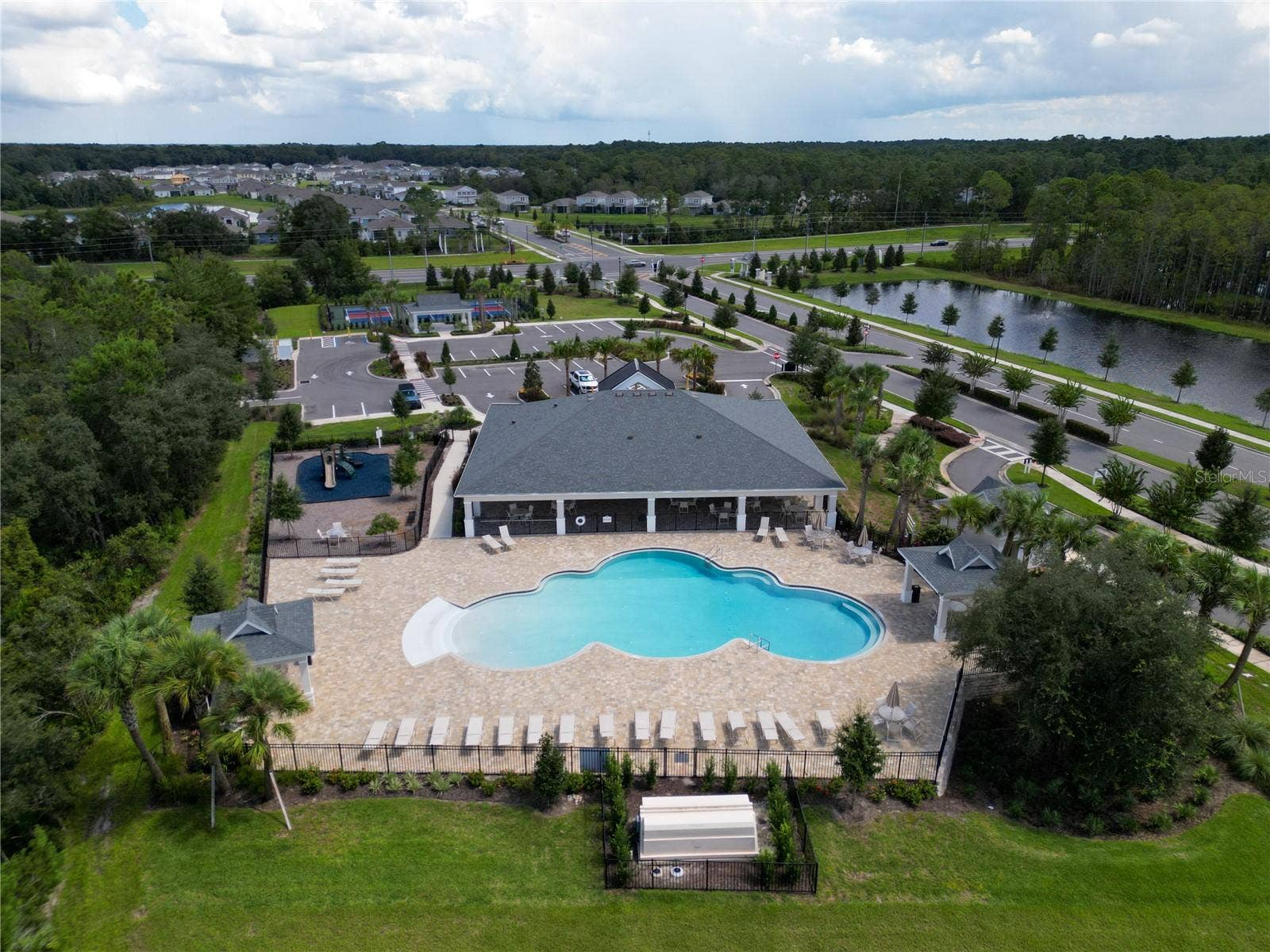 1633 LAKE RESERVE DRIVE, Deland, FL 32724 1633 LAKE RESERVE DRIVE, Deland, FL 32724