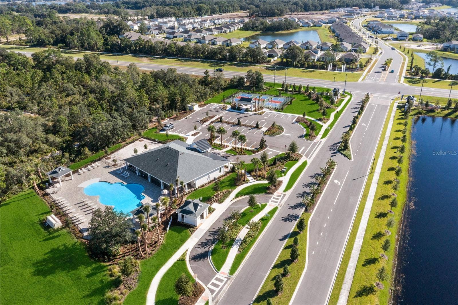 1633 LAKE RESERVE DRIVE, Deland, FL 32724 1633 LAKE RESERVE DRIVE, Deland, FL 32724