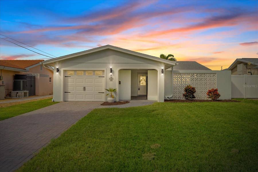 Property photo for 3961 HEADSAIL DRIVE, New Port Richey, FL