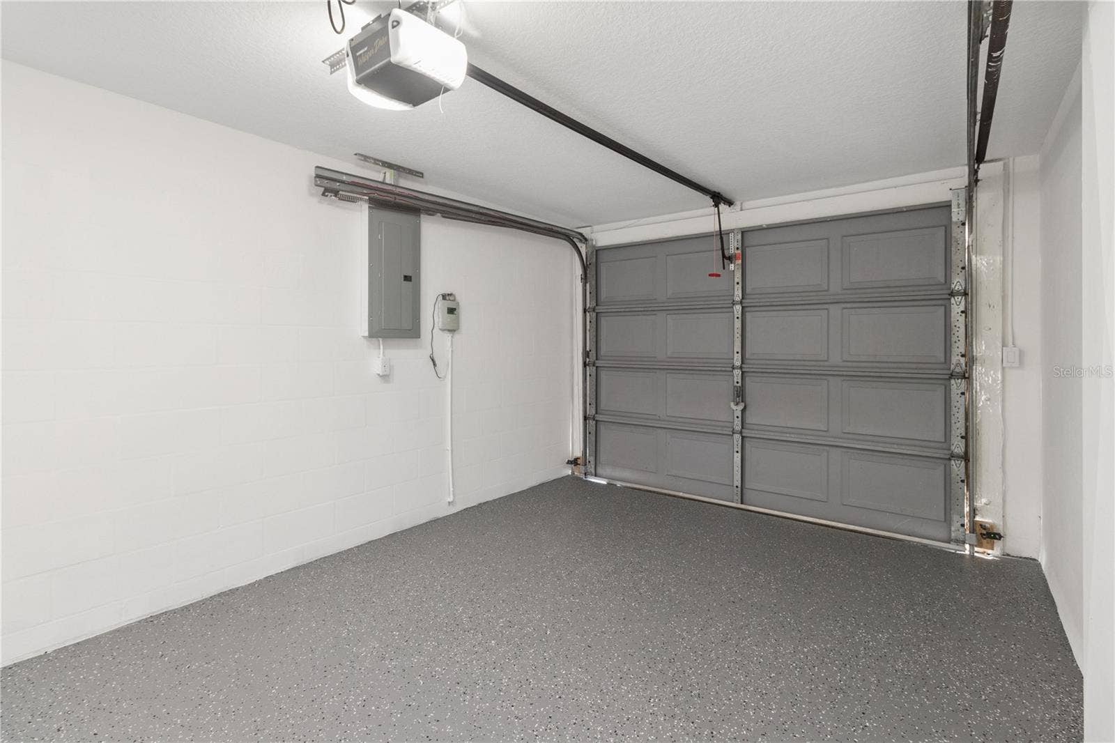 12220 MEADOWBROOK LANE, Hudson, FL 34667 12220 MEADOWBROOK LANE, Hudson, FL 34667