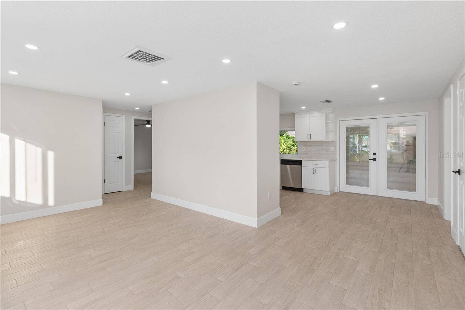 12220 MEADOWBROOK LANE, Hudson, FL 34667 12220 MEADOWBROOK LANE, Hudson, FL 34667