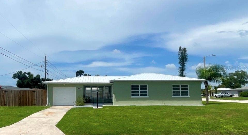 4675 ORLANDO CIRCLE, Bradenton, FL 34207 4675 ORLANDO CIRCLE, Bradenton, FL 34207