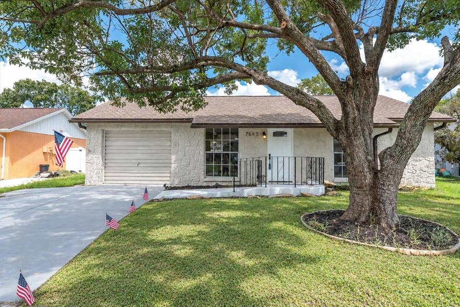 Property photo for 7645 ARLIGHT DRIVE, New Port Richey, FL