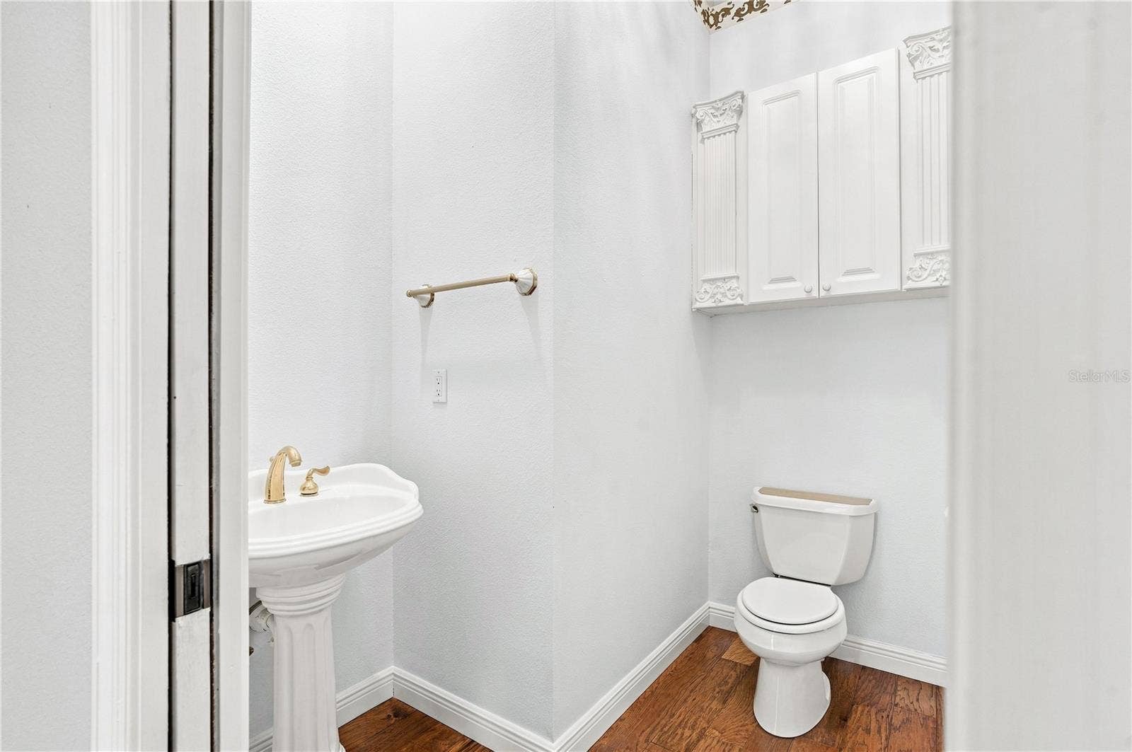 8698 MISSISSIPPI RUN, Weeki Wachee, FL 34613 Bathroom two