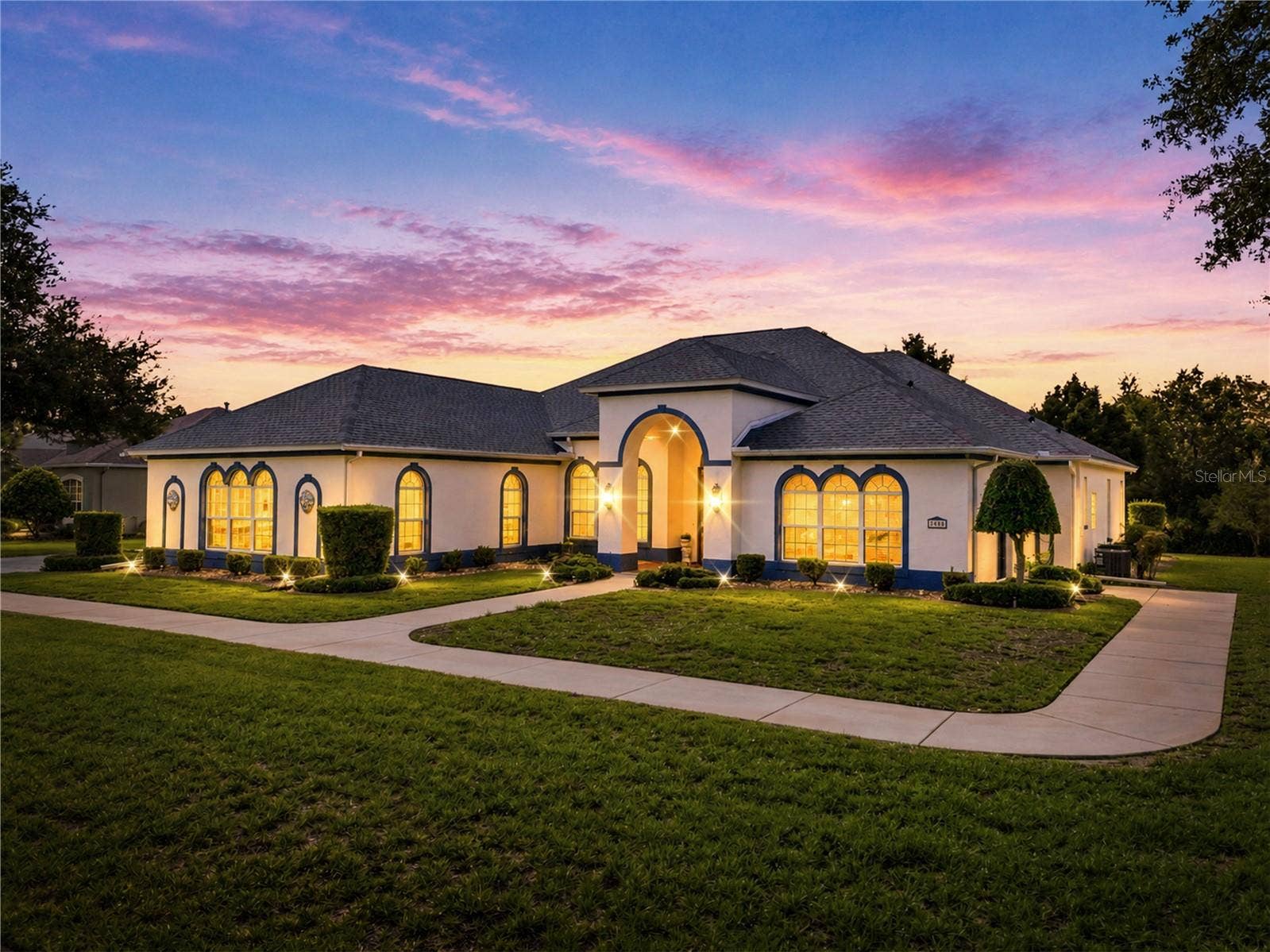 8698 MISSISSIPPI RUN, Weeki Wachee, FL 34613 Front