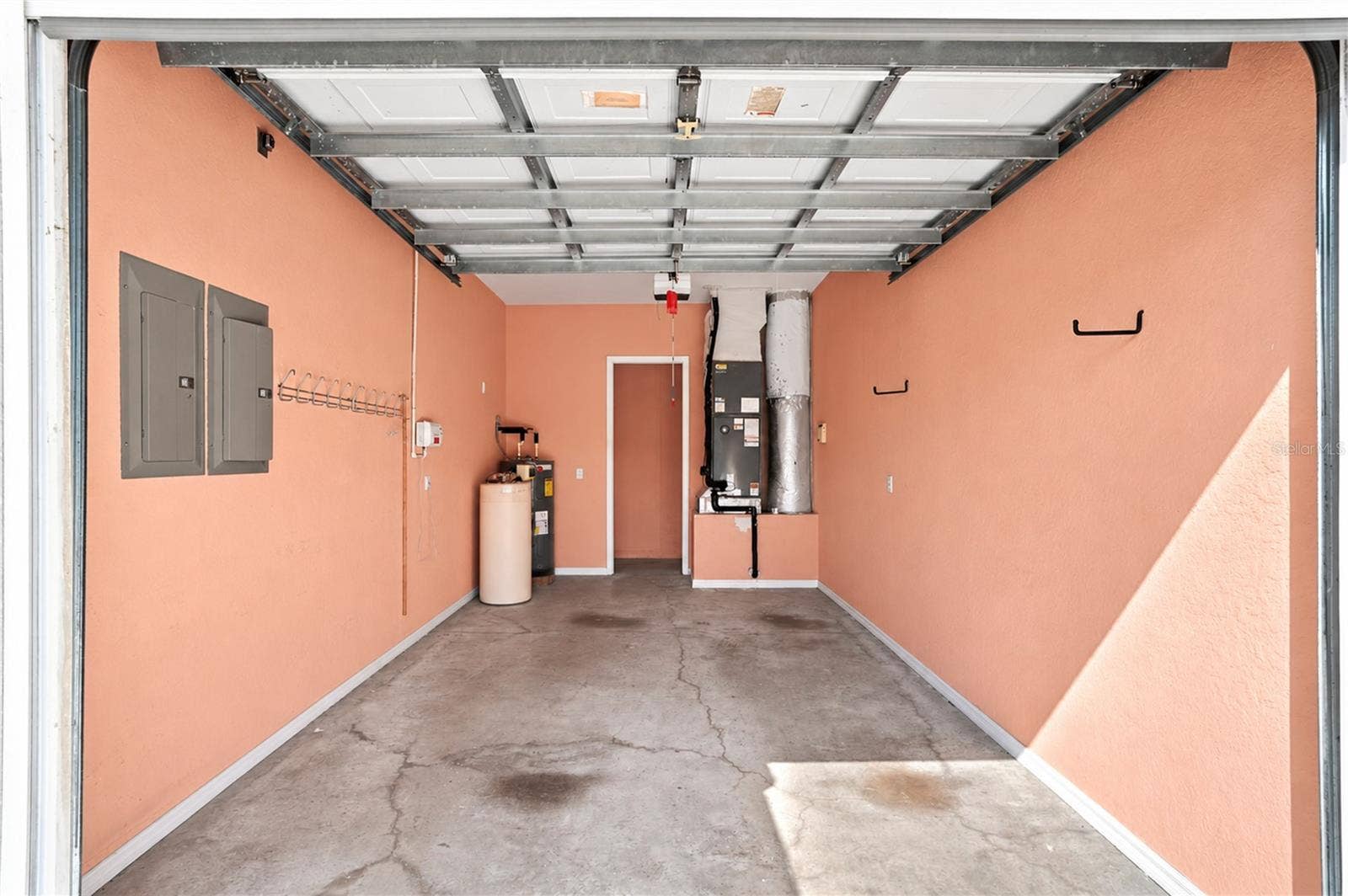 8698 MISSISSIPPI RUN, Weeki Wachee, FL 34613 8698 MISSISSIPPI RUN, Weeki Wachee, FL 34613