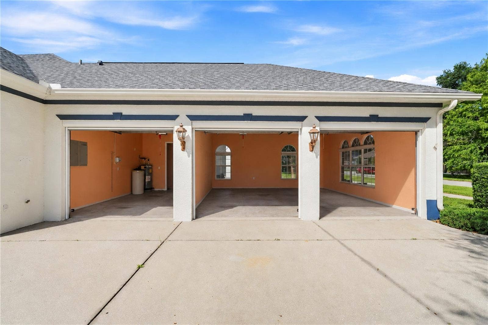 8698 MISSISSIPPI RUN, Weeki Wachee, FL 34613 8698 MISSISSIPPI RUN, Weeki Wachee, FL 34613