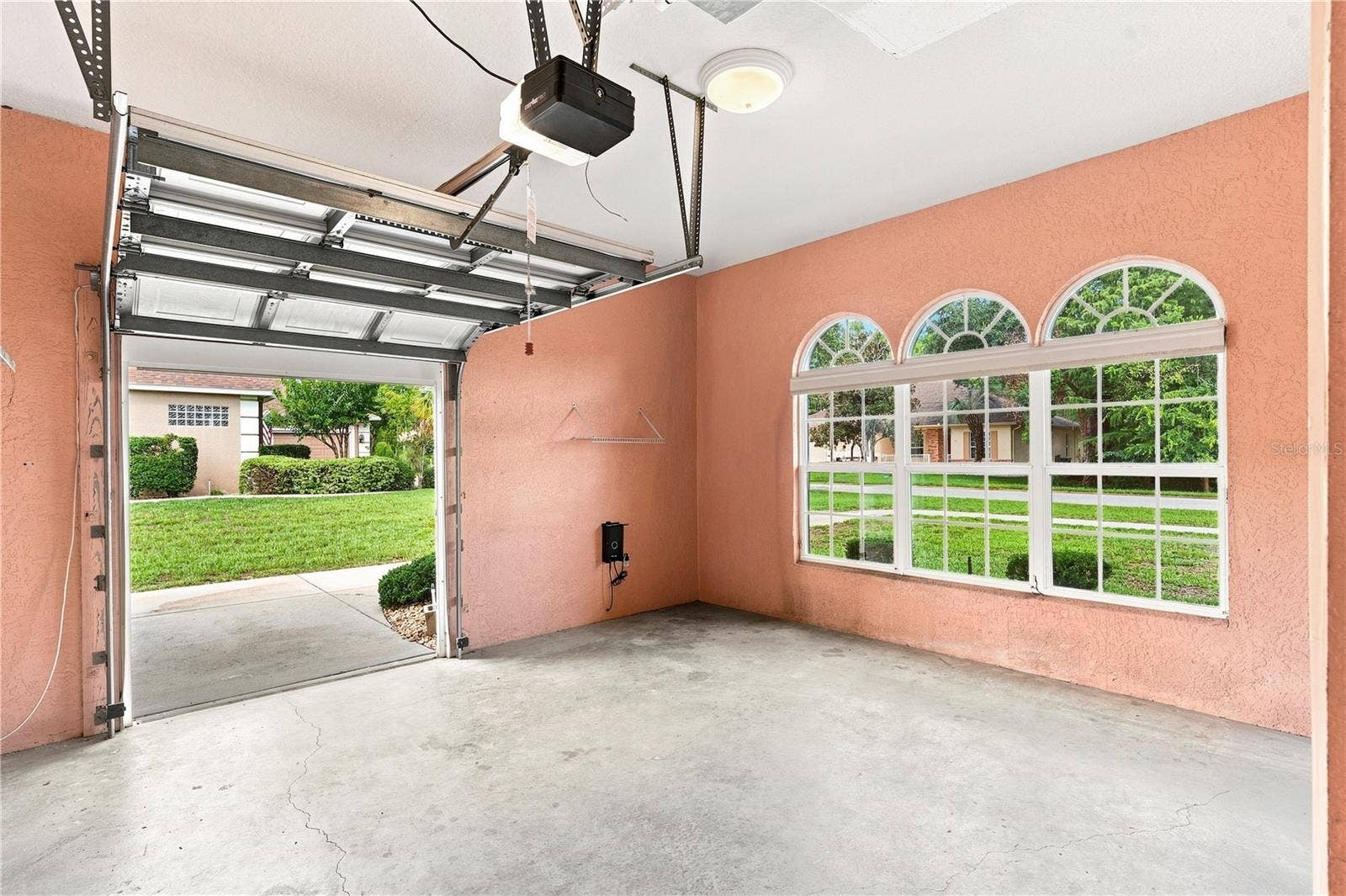 8698 MISSISSIPPI RUN, Weeki Wachee, FL 34613 Primary Bedroom