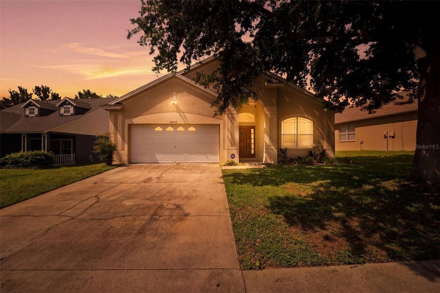 Property photo for 8814 SOUTHERN CHARM CIRCLE, Brooksville, FL