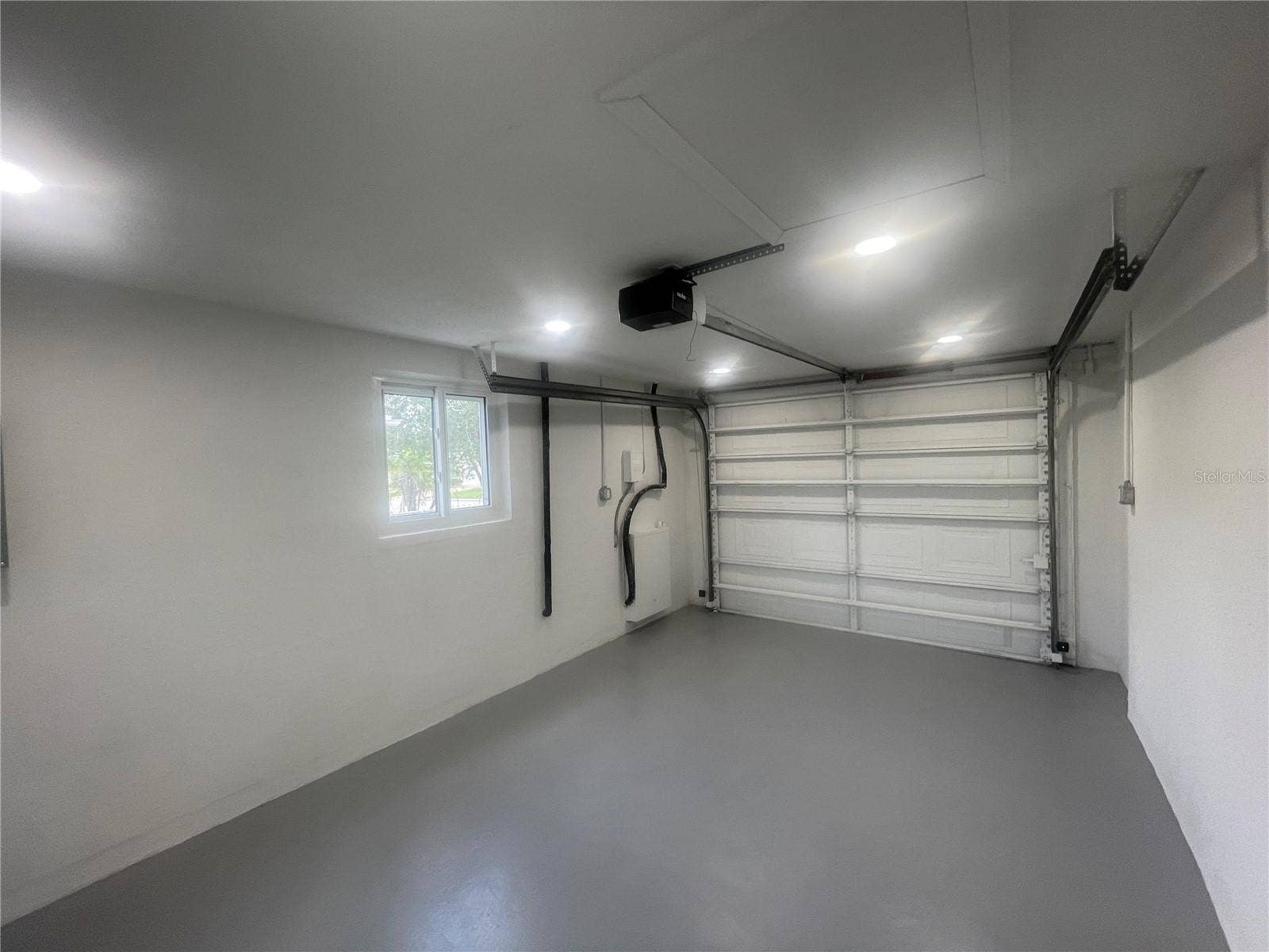 7025 CUTTY SARK DRIVE, Port Richey, FL 34668 GARAGE