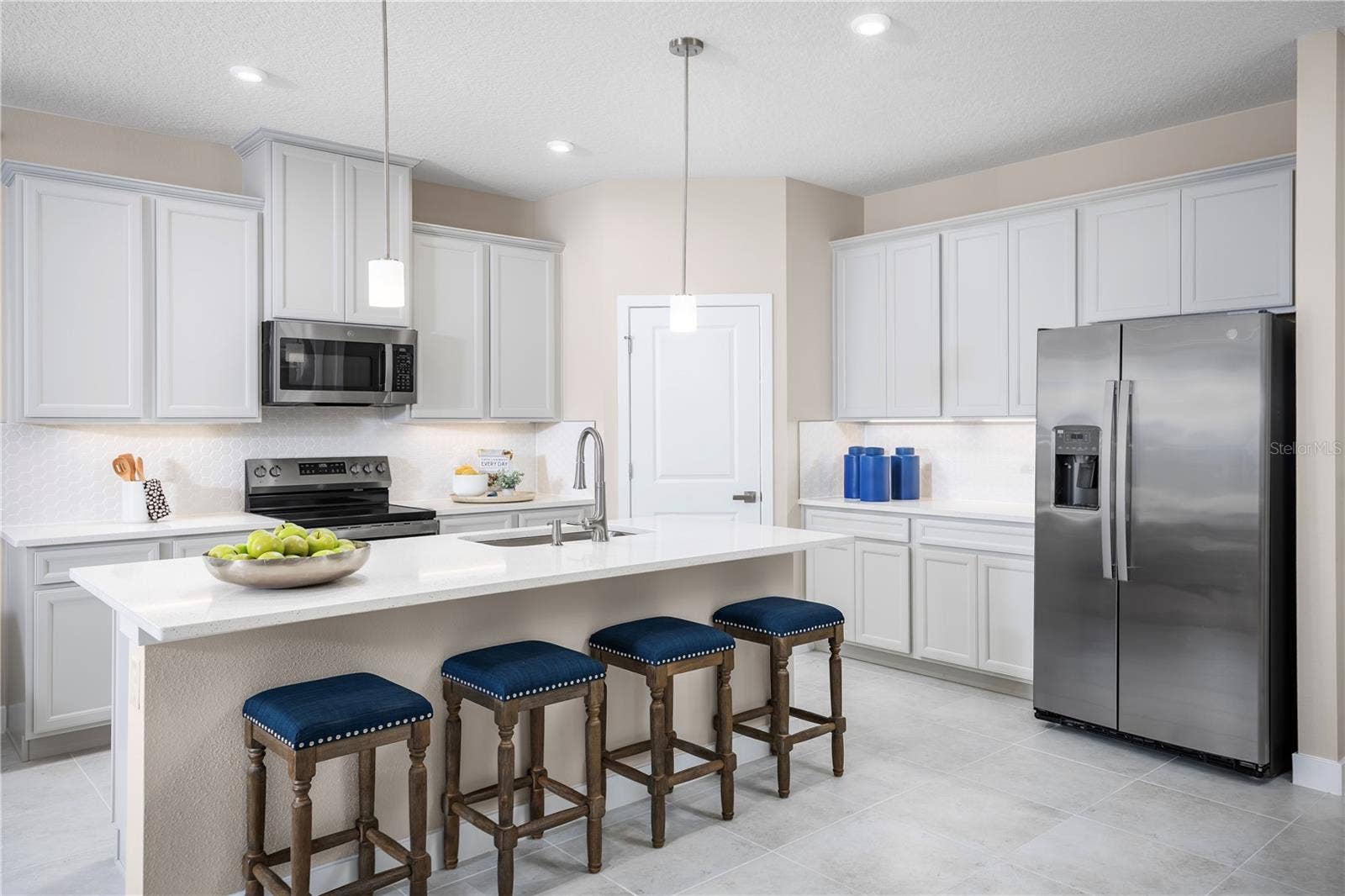 11193 NELLIE CROSSING CIRCLE, Clermont, FL 34711 11193 NELLIE CROSSING CIRCLE, Clermont, FL 34711