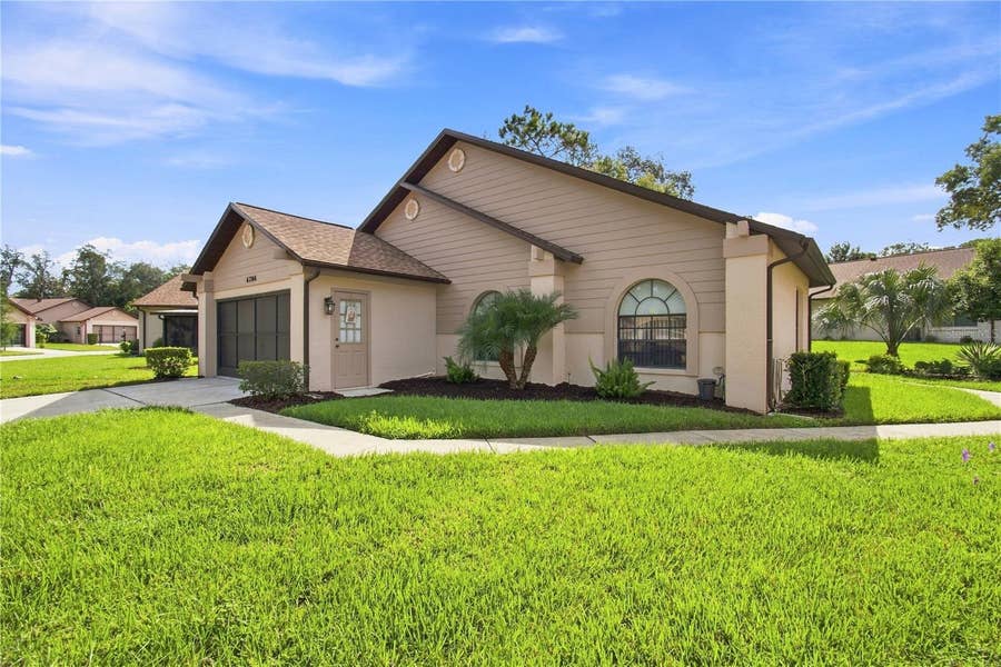 Property photo for 6706 OAK CLUSTER CIRCLE, Spring Hill, FL