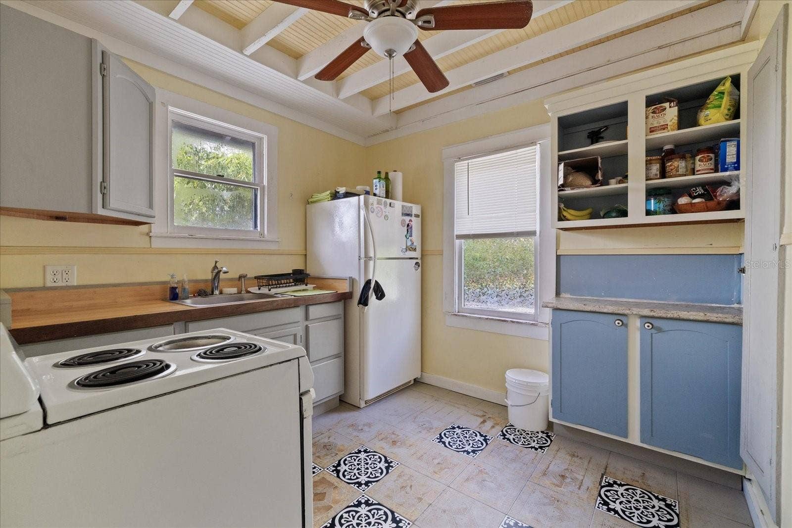 5401 21ST AVENUE S, Gulfport, FL 33707 5401 21ST AVENUE S, Gulfport, FL 33707