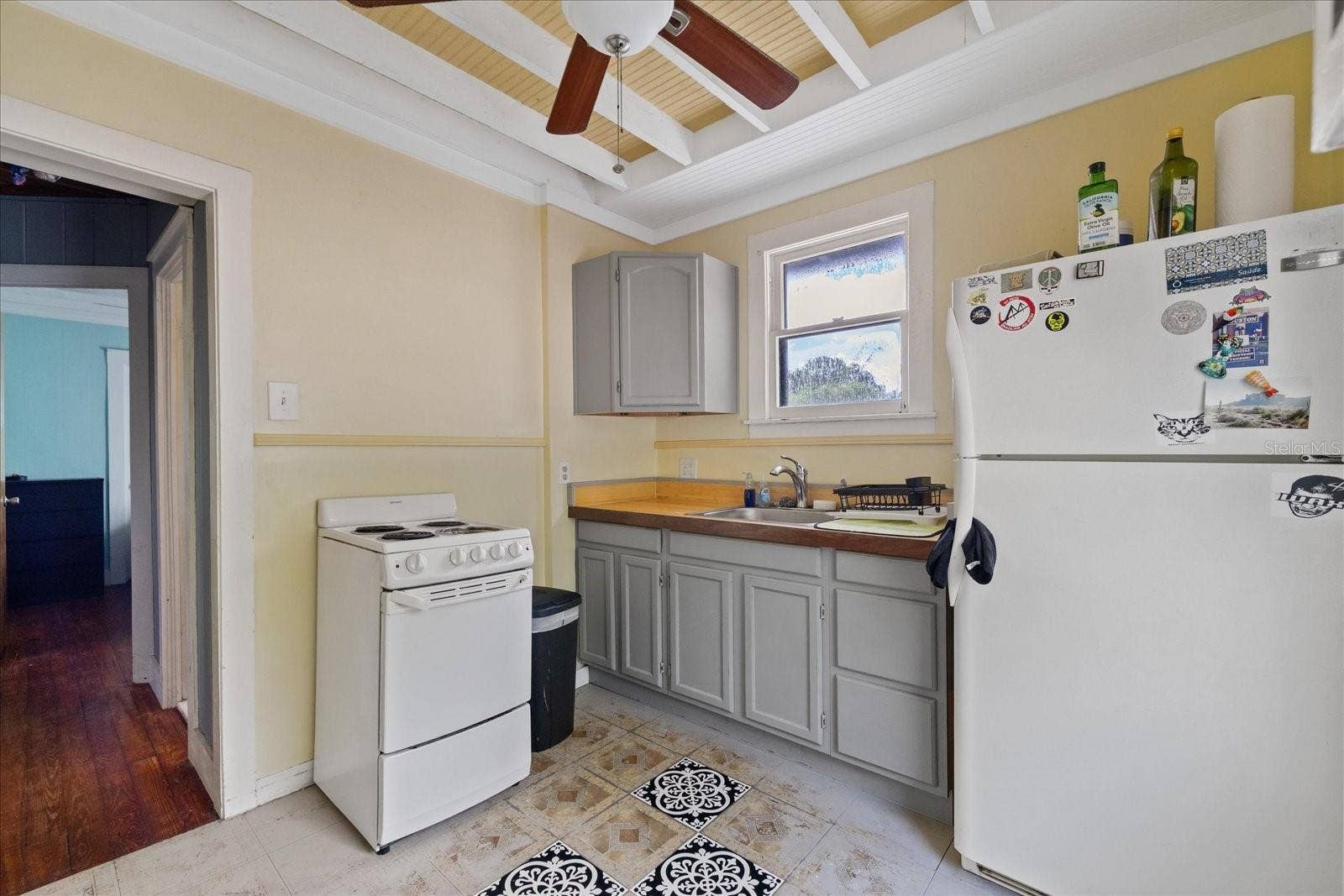5401 21ST AVENUE S, Gulfport, FL 33707 5401 21ST AVENUE S, Gulfport, FL 33707