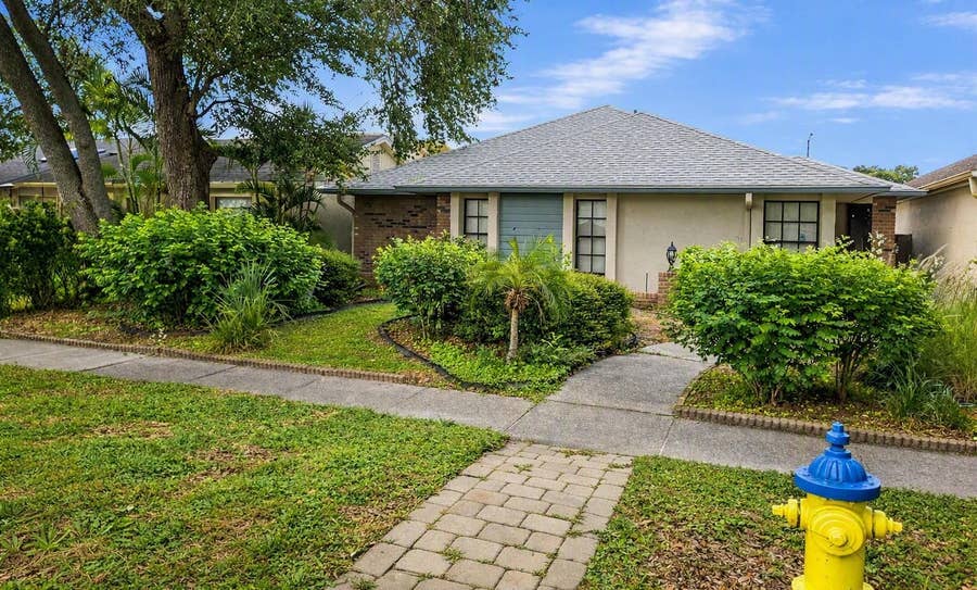 Property photo for 8008 LA SERENA DRIVE, Tampa, FL