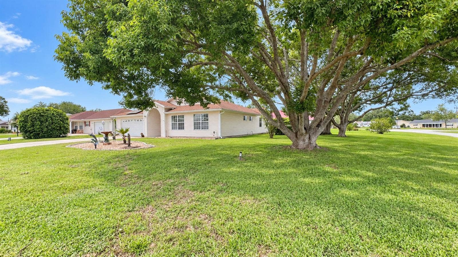6501 SW 84TH PLACE ROAD, Ocala, FL 34476 Large corner lot with gorgeous old growth tree.