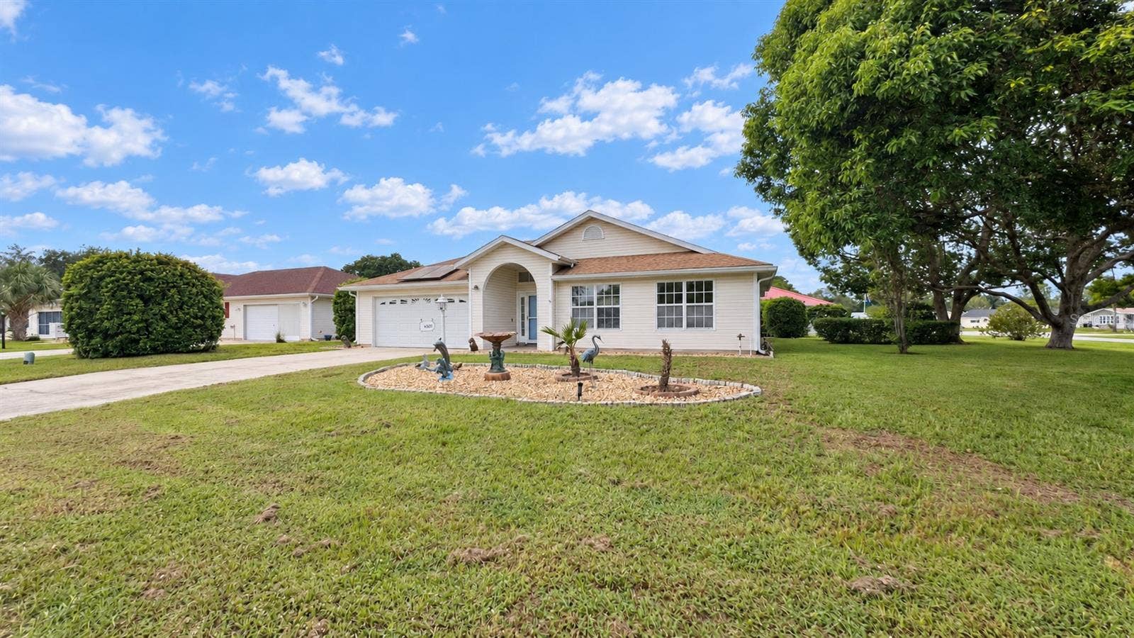 6501 SW 84TH PLACE ROAD, Ocala, FL 34476 Very pretty corner lot with wide streets and friendly neighbors.