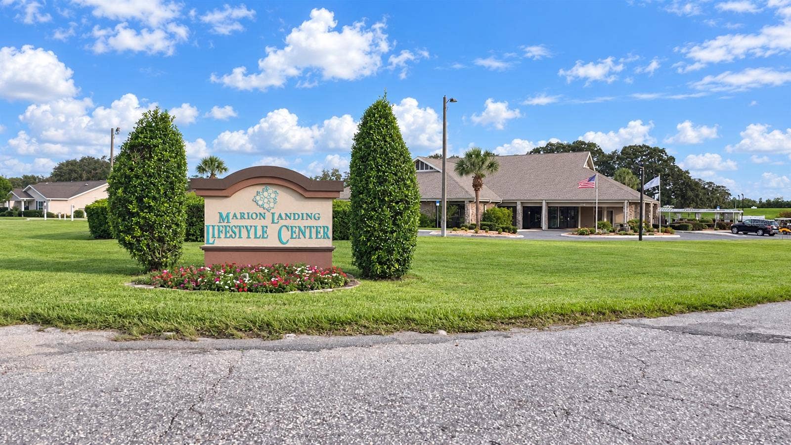 6501 SW 84TH PLACE ROAD, Ocala, FL 34476 Clubhouse has many amenities to enjoy! Pool, sports court, clubhouse.