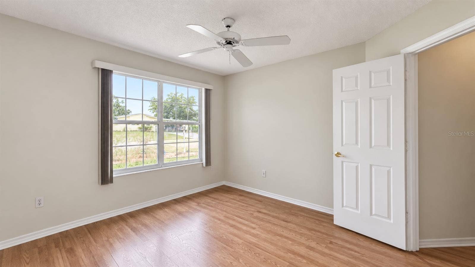 6501 SW 84TH PLACE ROAD, Ocala, FL 34476 2 of 3 total bedrooms unstaged.