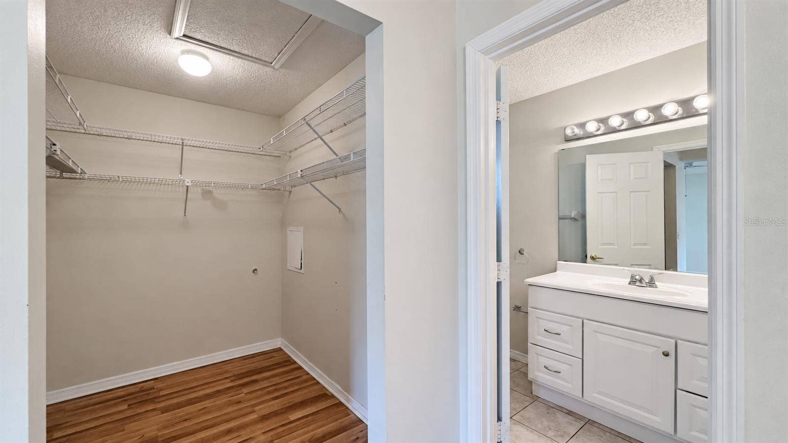 6501 SW 84TH PLACE ROAD, Ocala, FL 34476 Master bedroom en-suite bath with large WIC.