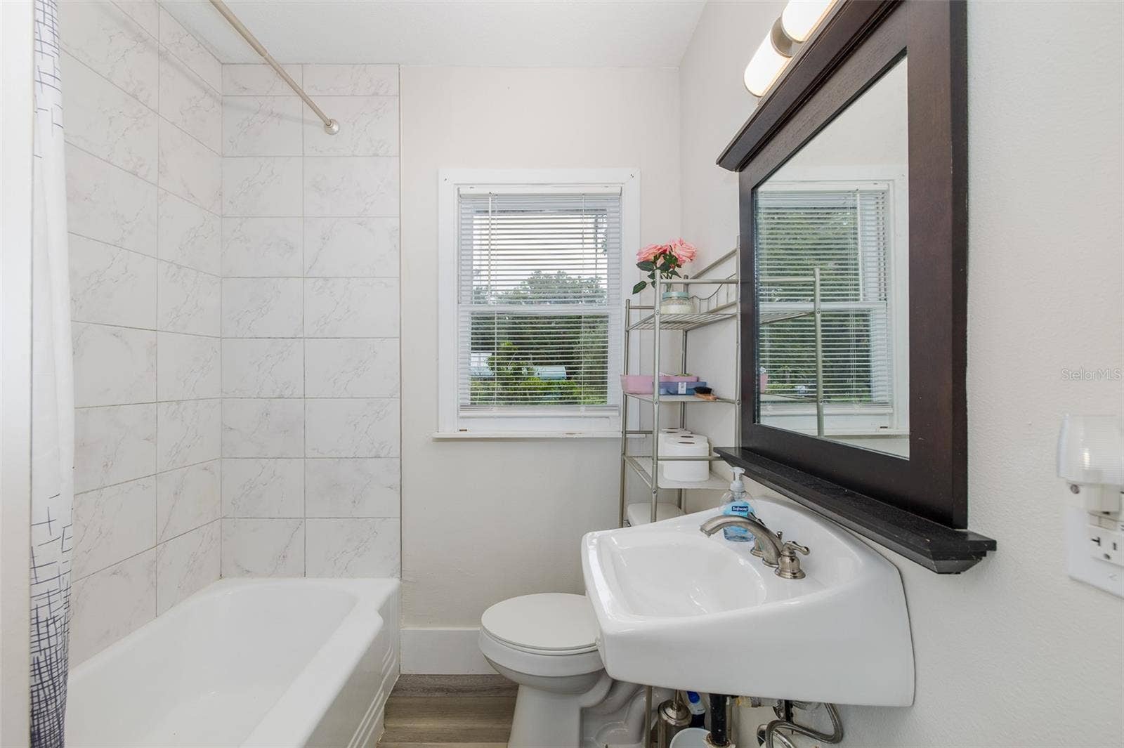 1205 S MAIN STREET, Brooksville, FL 34601 Guest Bathroom