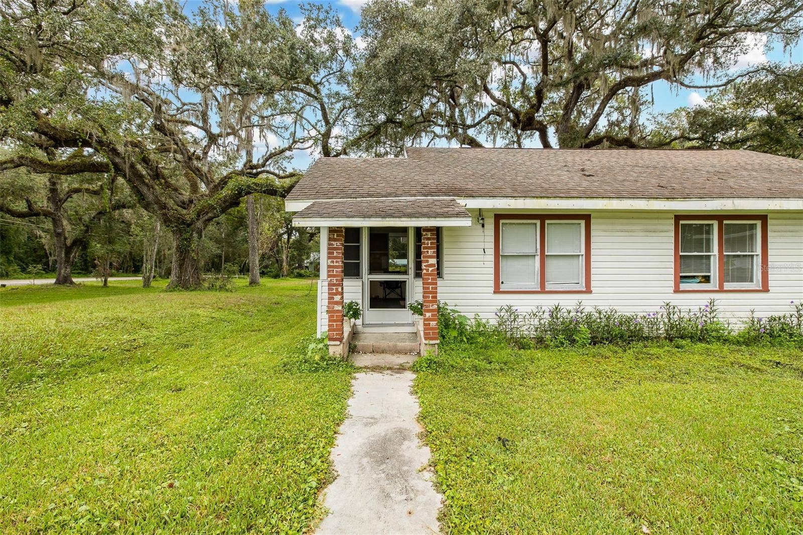 1205 S MAIN STREET, Brooksville, FL 34601 1205 S MAIN STREET, Brooksville, FL 34601
