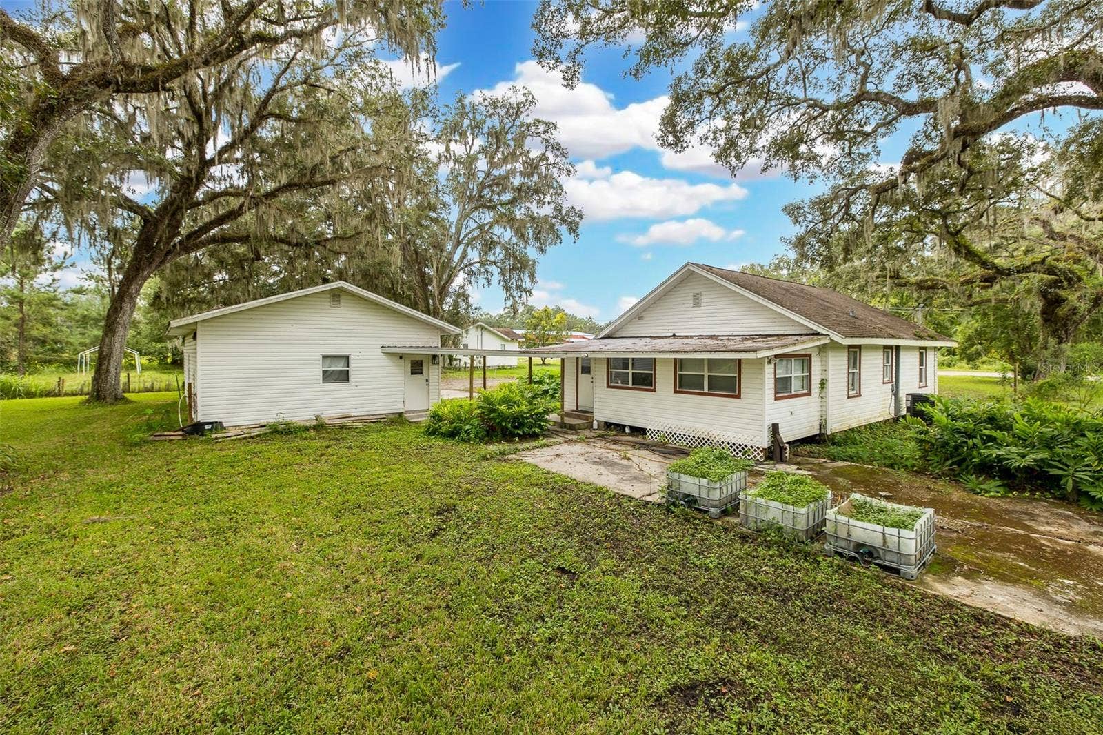 1205 S MAIN STREET, Brooksville, FL 34601 1205 S MAIN STREET, Brooksville, FL 34601