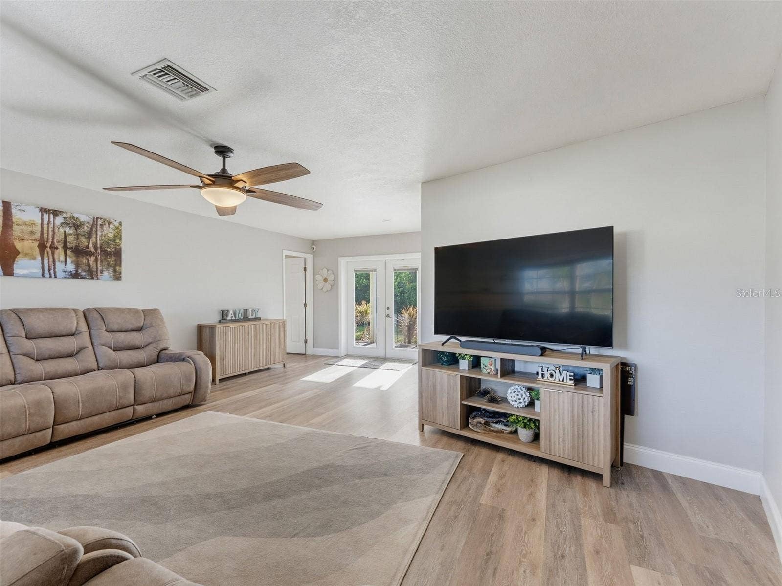1846 DEL ROBLES DRIVE, Clearwater, FL 33764
