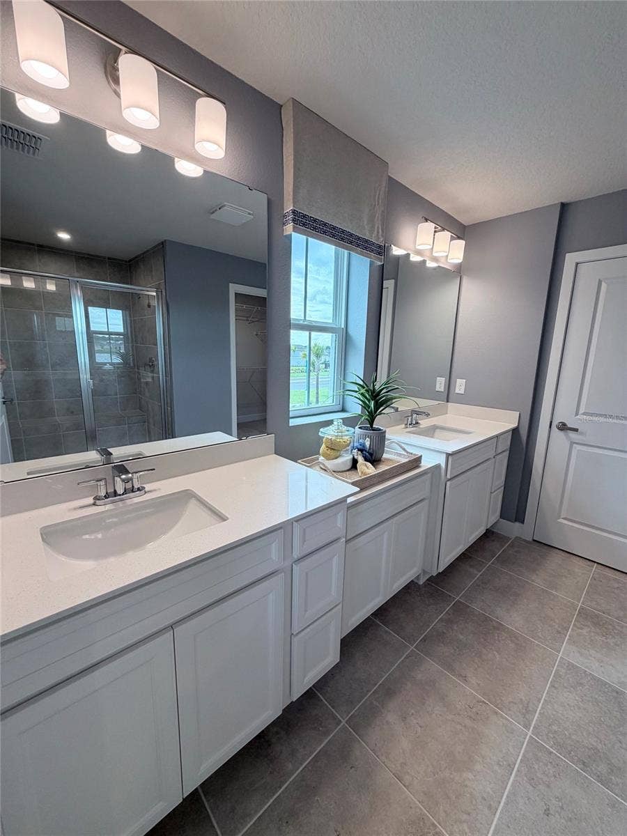 4760 GOODMANS BAY DRIVE, Kissimmee, FL 34758 4760 GOODMANS BAY DRIVE, Kissimmee, FL 34758